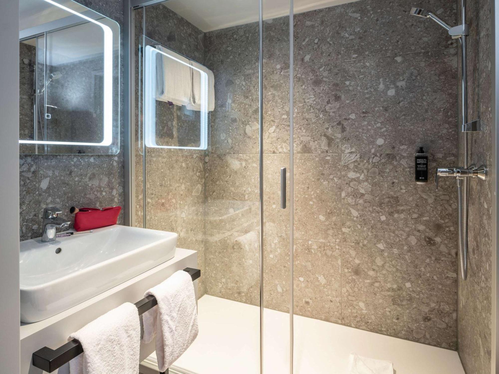 Отель Ibis Styles Graz Messe Экстерьер фото