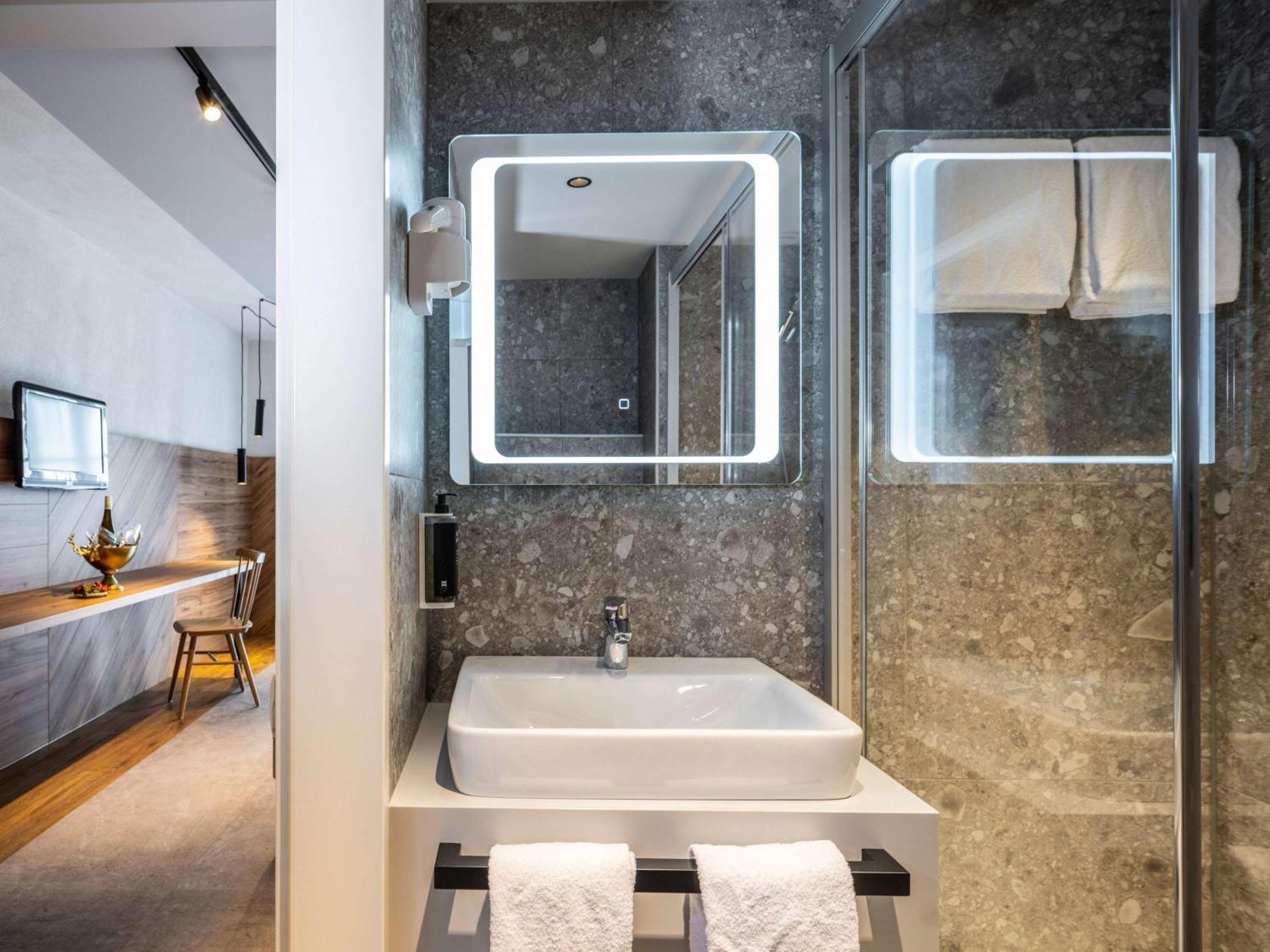 Отель Ibis Styles Graz Messe Экстерьер фото